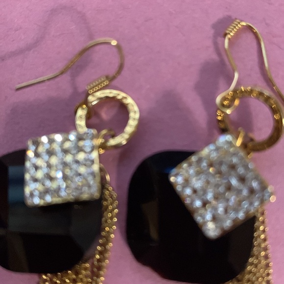 Black and gold fringe earrings* - Picture 2 of 7